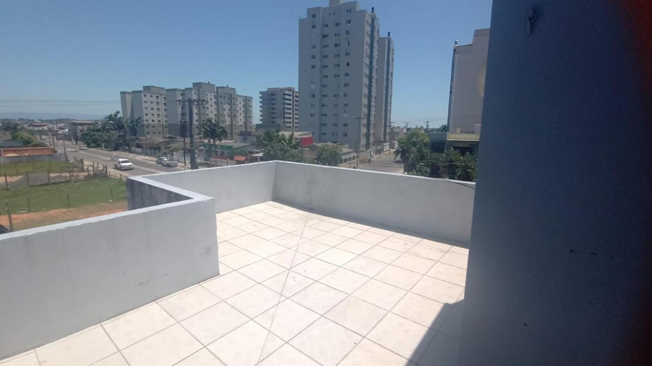Sobrado Com Terraco E Area De Churrasqueira. Torres Ngoại thất bức ảnh