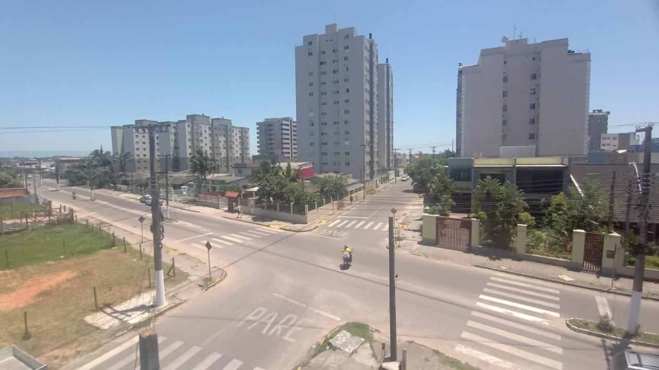 Sobrado Com Terraco E Area De Churrasqueira. Torres Ngoại thất bức ảnh