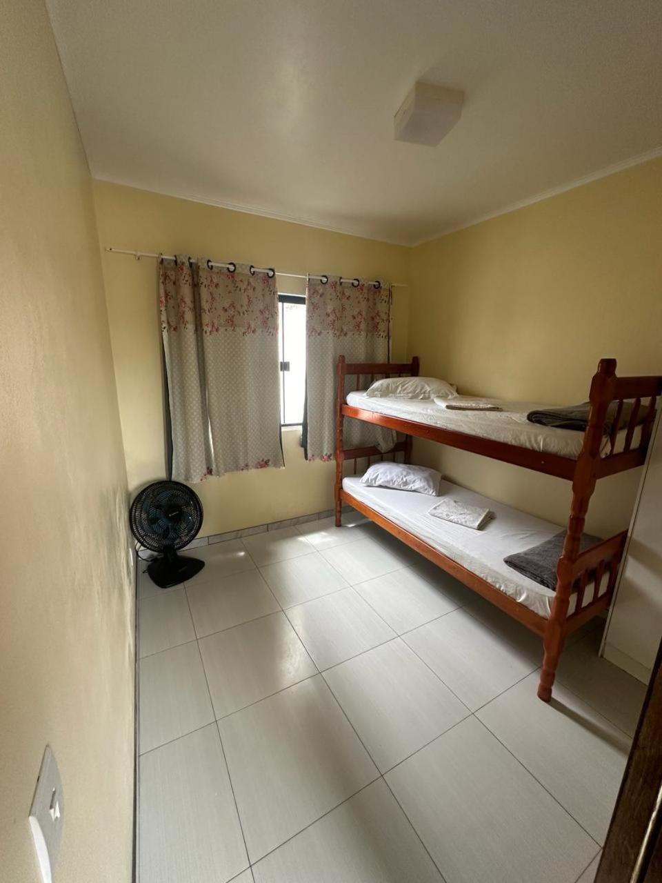 Sobrado Com Terraco E Area De Churrasqueira. Torres Ngoại thất bức ảnh